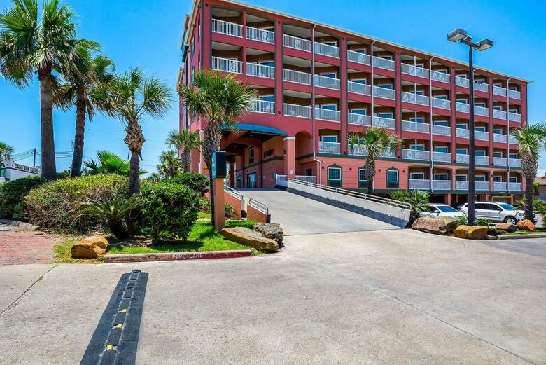 Hotel Quality Inn & Suites Beachfront