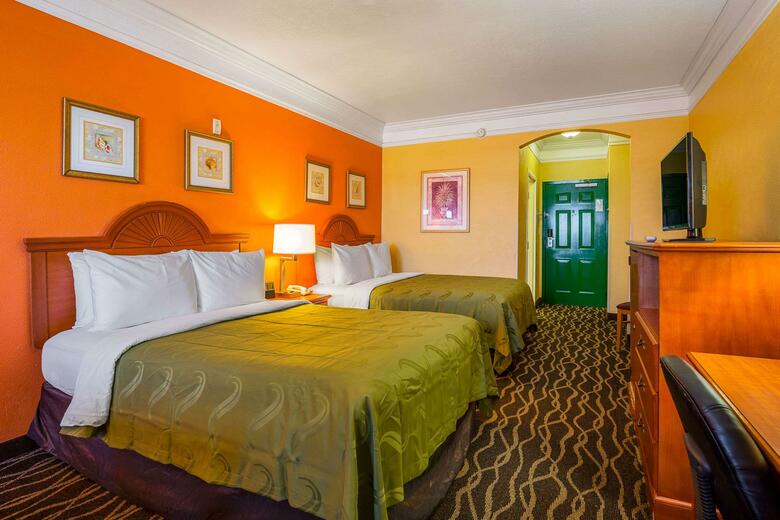 Hotel Quality Inn & Suites Beachfront