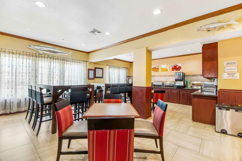 Hotel Quality Inn & Suites Beachfront