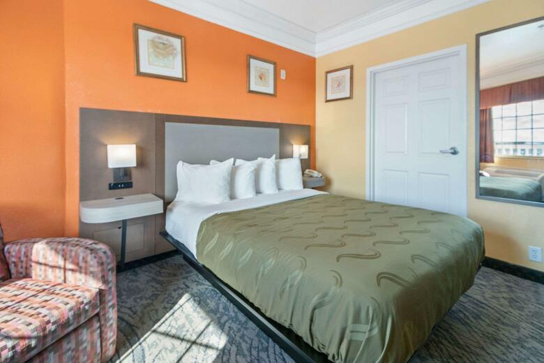 Hotel Quality Inn & Suites Beachfront