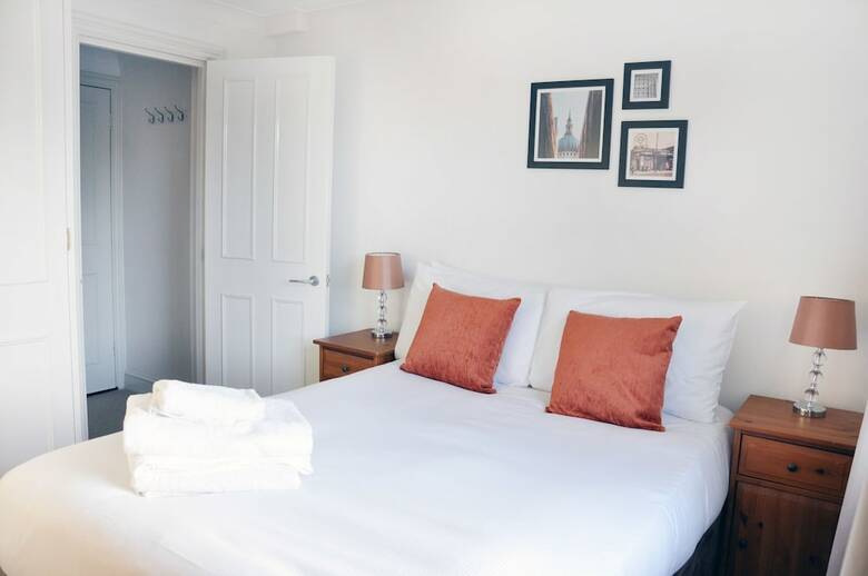 Lamington Apartments, Hammersmith