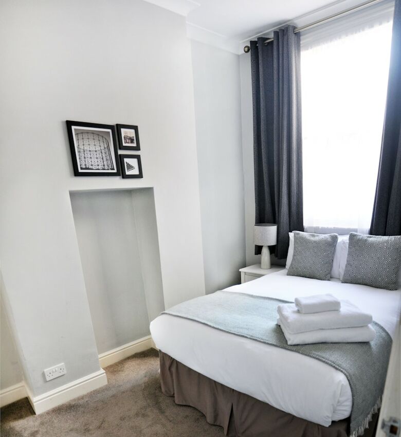 Lamington Apartments, Hammersmith