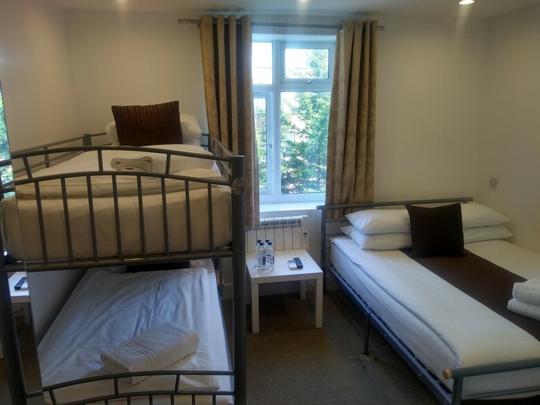 Hostal Nox Hyde Park