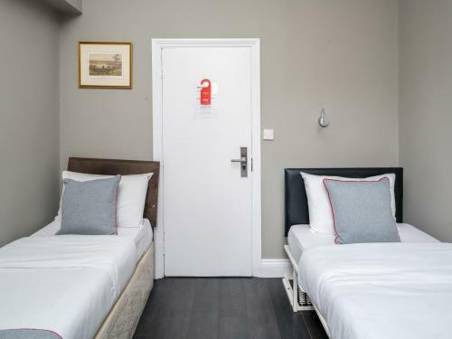 Hostal Belgravia Rooms Hotel
