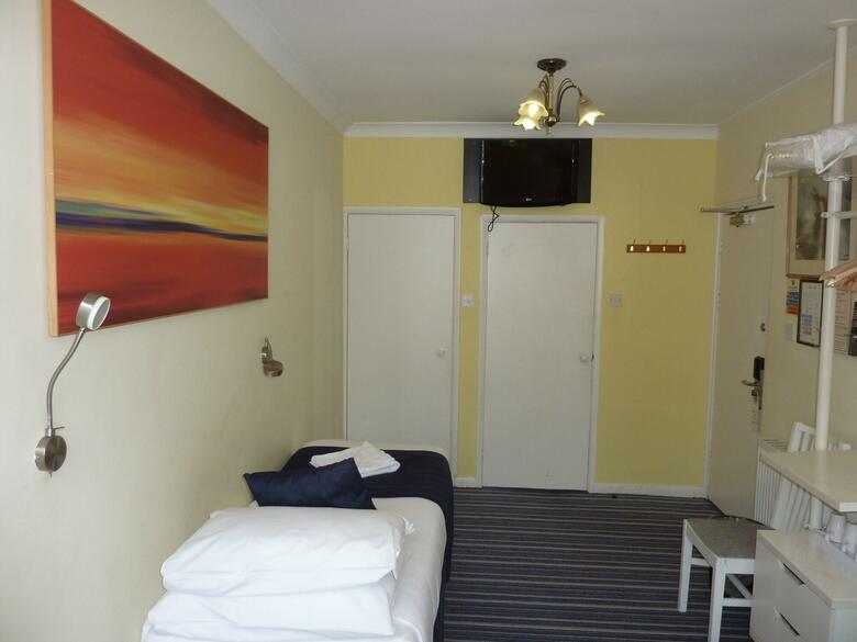 Hostal Manor Hotel