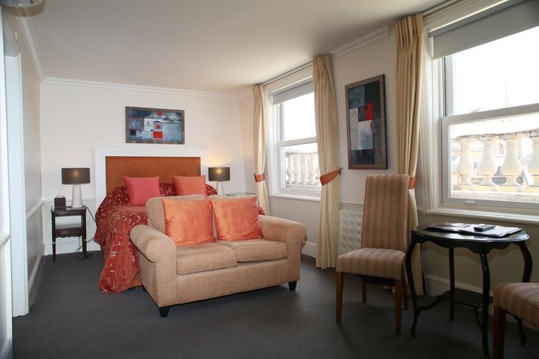 Hostal Lord Milner
