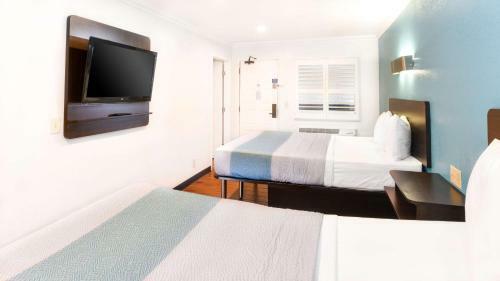 Motel 6 Ontario California