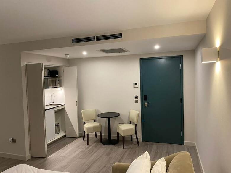 Aparthotel Axiom Park Hotel