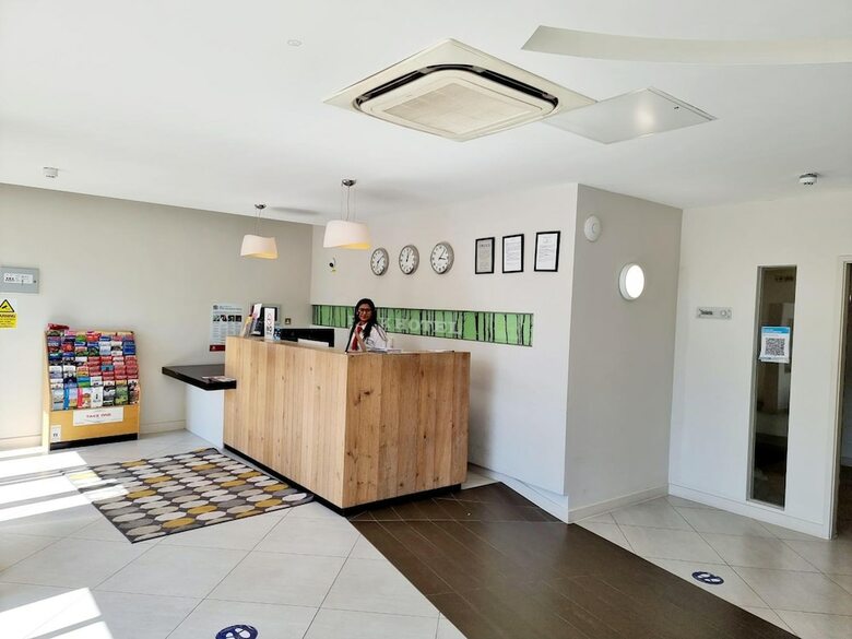 Aparthotel Axiom Park Hotel