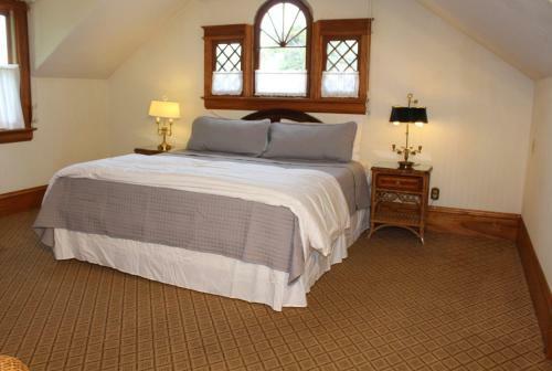 Bed & Breakfast Pacific Grove Inn