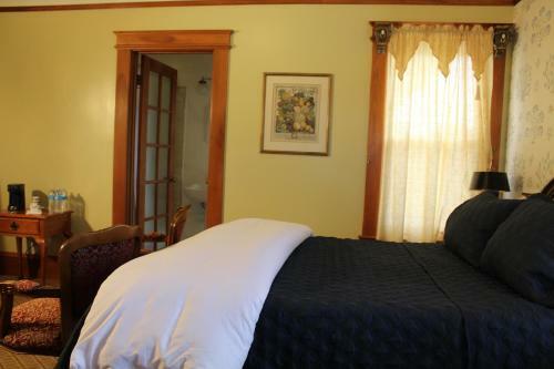 Bed & Breakfast Pacific Grove Inn