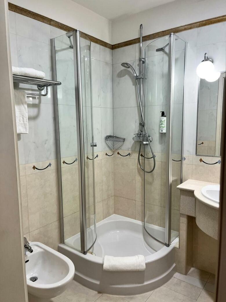 Hotel Qubus