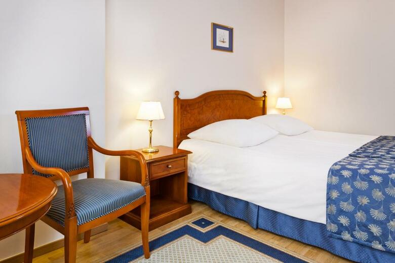 Hotel Qubus