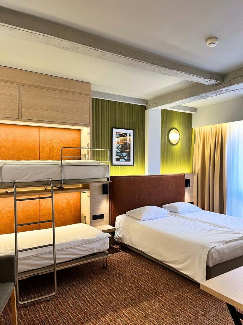 Hotel Qubus