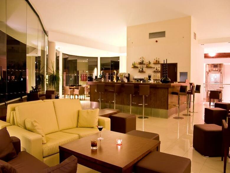 Hotel Cerro Mar Garden