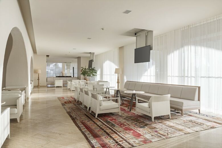 Vilamoura Beach Hotel