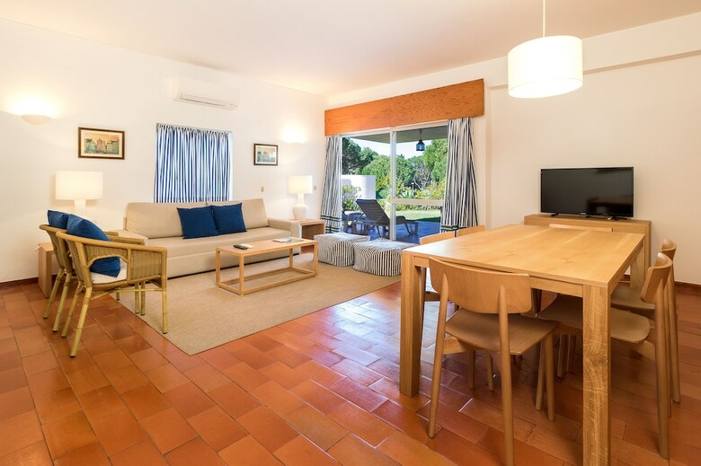 Hotel Pinhal Da Marina