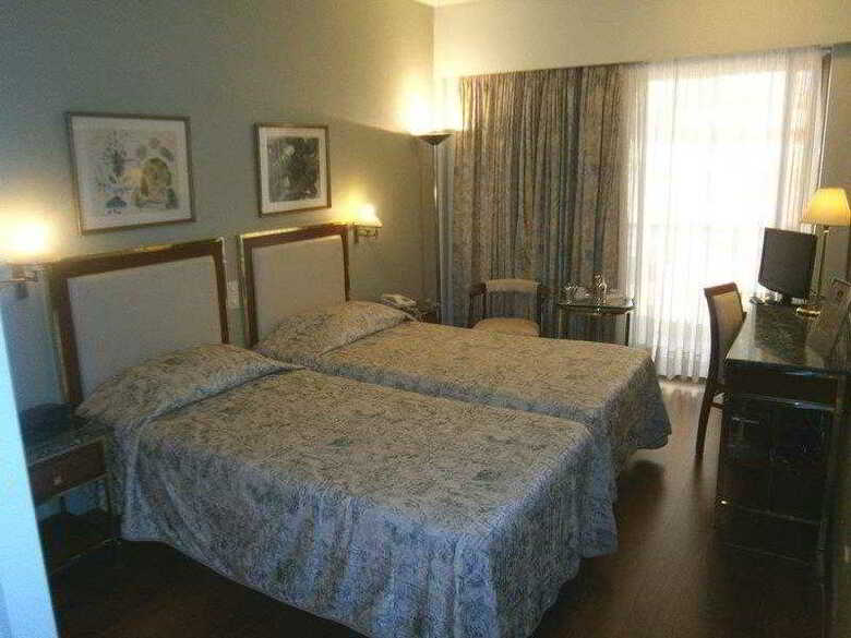 Best Western Ilisia Hotel