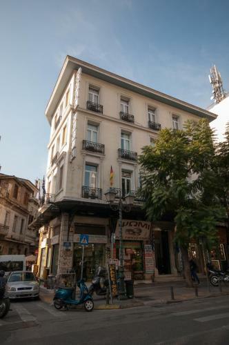 Hotel Cecil
