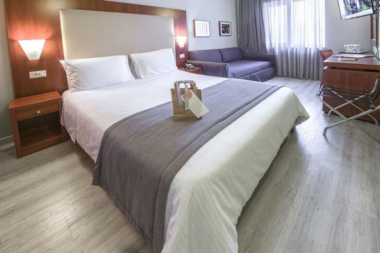 Hotel Polis Grand
