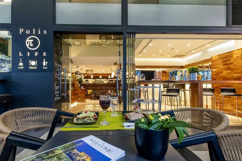 Hotel Polis Grand