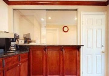 Hotel Rodeway Inn & Suites - Pasadena