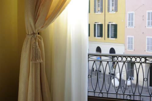 Hostal Piazza Azuni 18