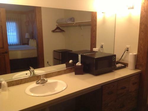 The Haber Motel