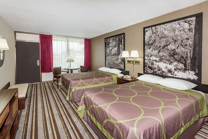 Hotel Super 8 At Valdosta Mall