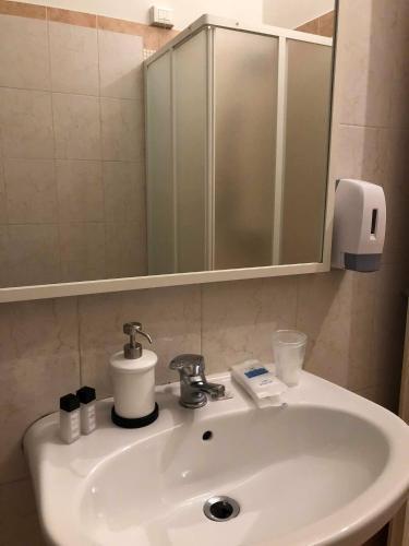 Hostal Pisa Airport Accomodation