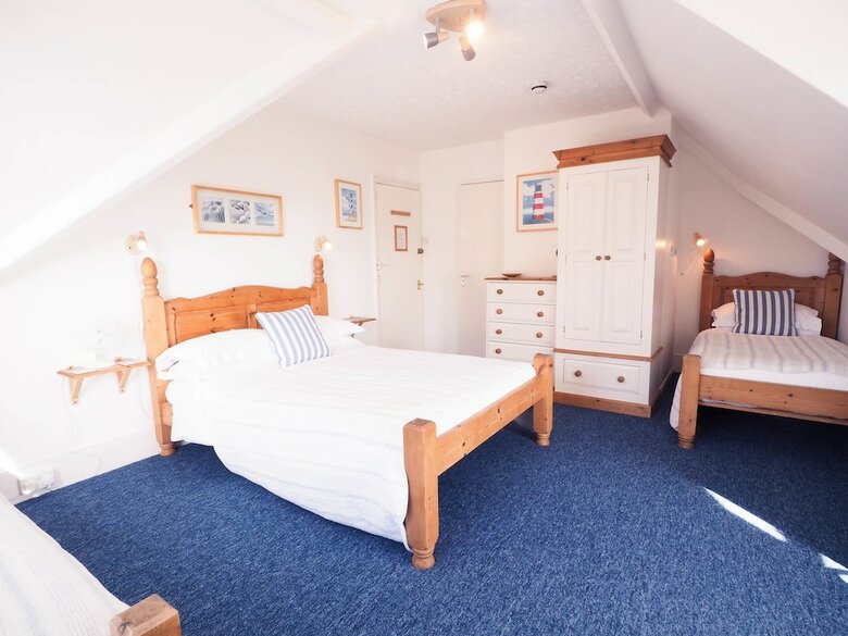 Hostal The New England