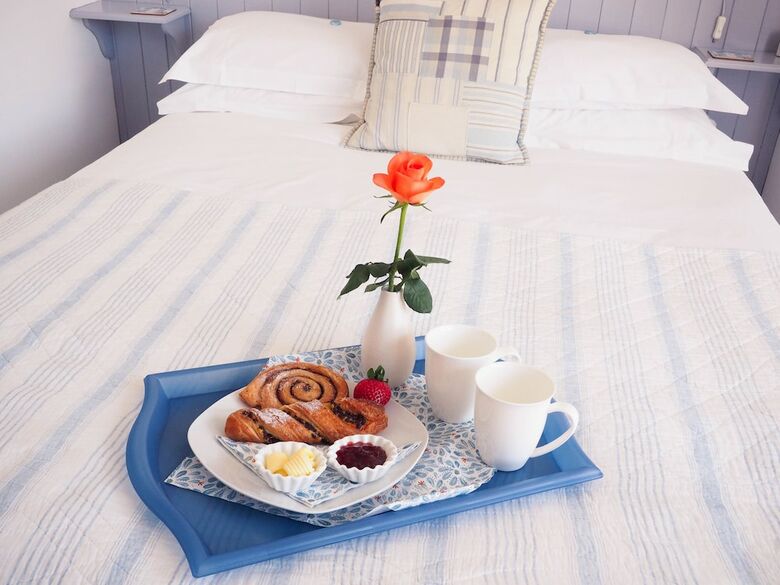 Hostal The New England