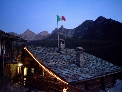 Rifugio Vieux Crest