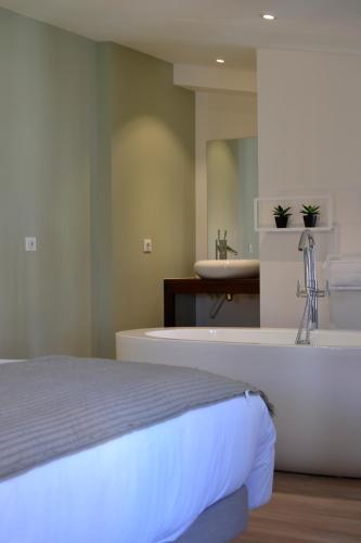 Hostal 5 Chambres En Ville