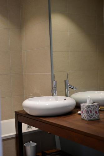 Hostal 5 Chambres En Ville