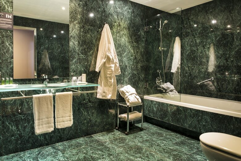 Hotel Sercotel Ab Rivas