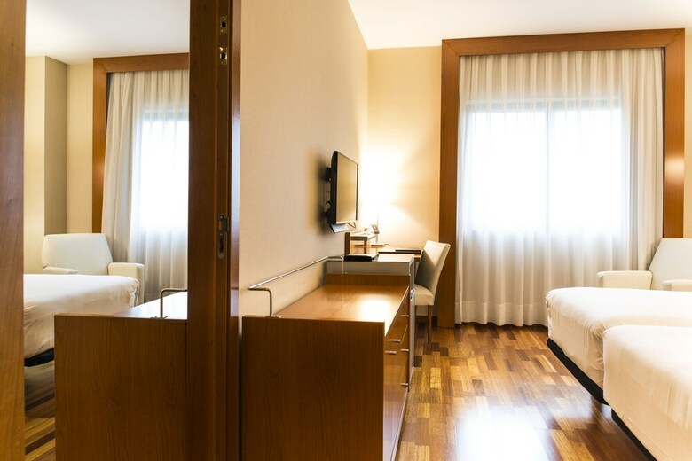 Hotel Sercotel Ab Rivas