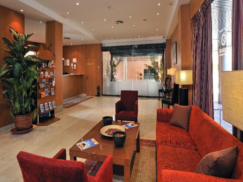 Hotel Globales de Los Reyes
