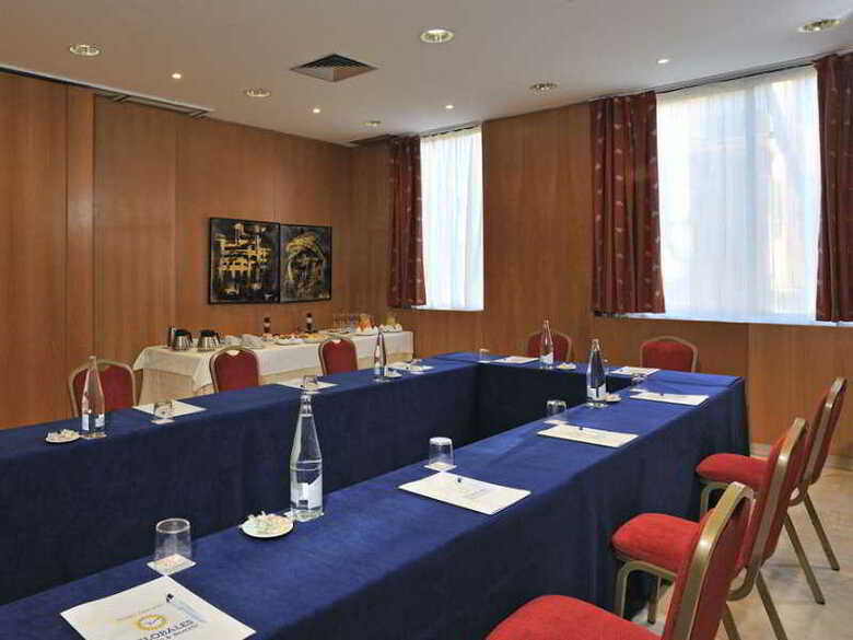 Hotel Globales de Los Reyes