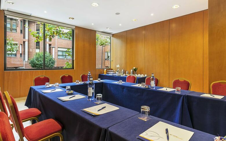 Hotel Globales de Los Reyes