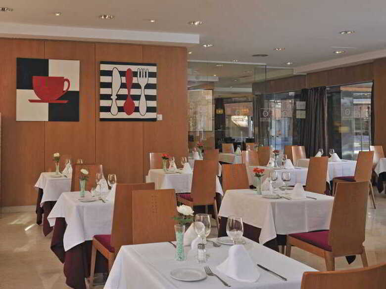 Hotel Globales de Los Reyes