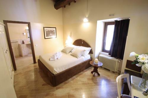 B&B Catillo