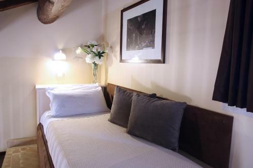 B&B Catillo