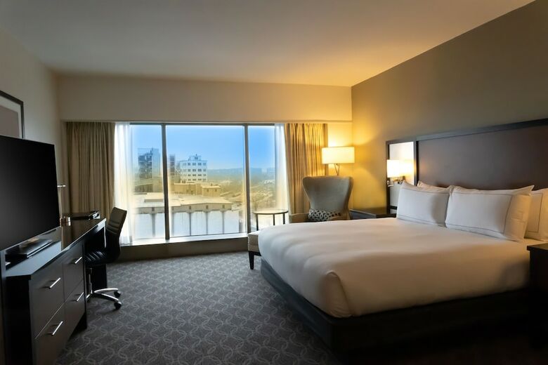 Doubletree By Hilton Hotel Cedar Rapids Convention Complex