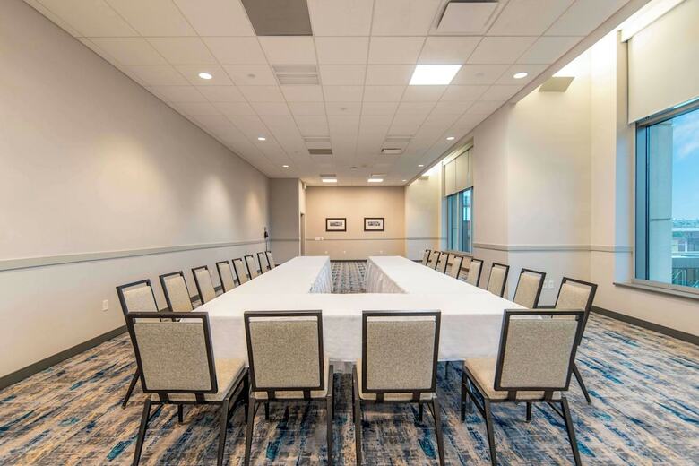 Doubletree By Hilton Hotel Cedar Rapids Convention Complex