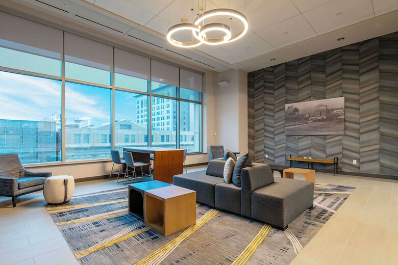 Doubletree By Hilton Hotel Cedar Rapids Convention Complex
