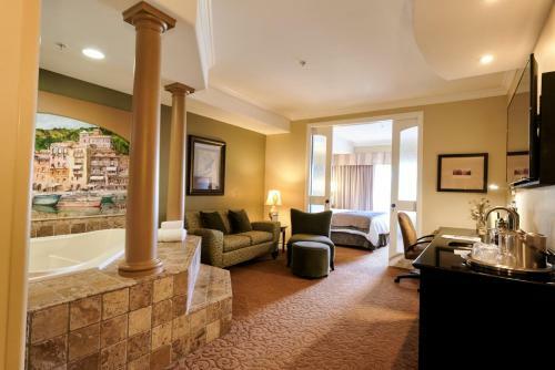 La Bellasera Hotel & Suites