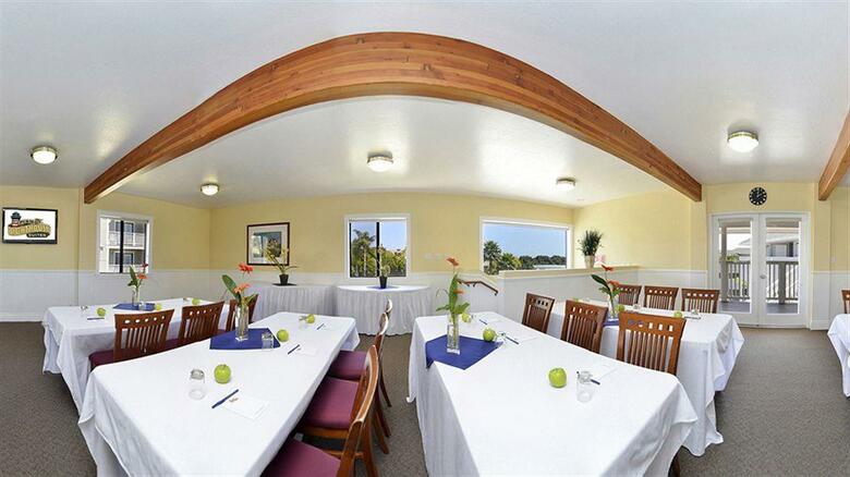Hotel Pismo Lighthouse Suites