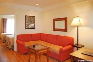 Hotel Oxford Suites Pismo Beach