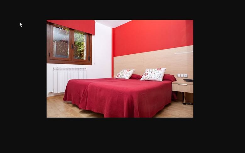 Apartahotel Castej�n De Sos